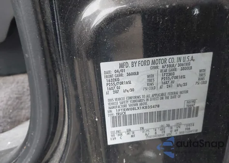 2001 Ford F-150 King Ranch Edition/Lariat/Xlt from USA, damaged, VIN 1FTRW08LX1KB35478